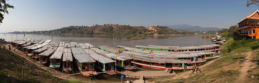 „Einschiffen“ auf dem Mekong in Houayxay