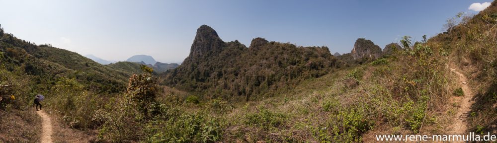 Laos – Wanderung über den Bergkamm