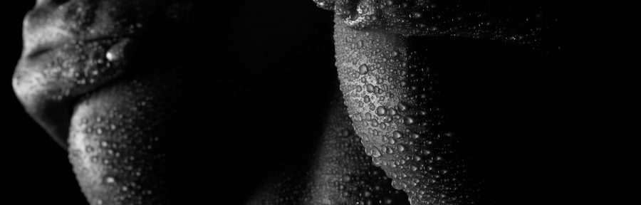 Zweites Lowkeyshooting mit Lisa, Rosenblättern und Wassertropfen