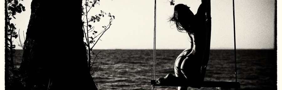 Strandshooting mit Hannah auf der Schaukel