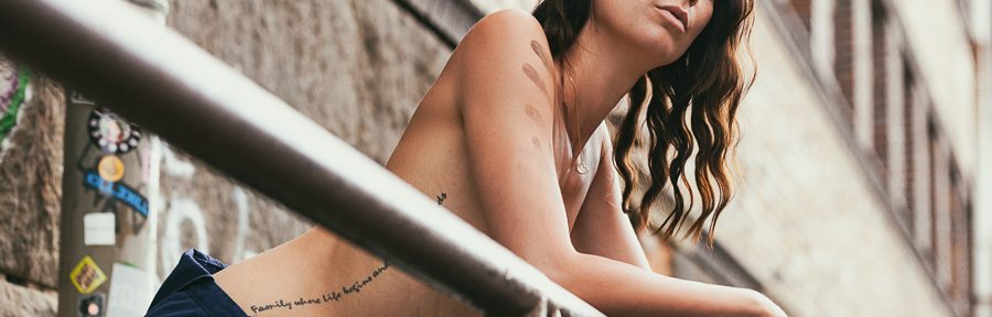 Leodora im Arbeiterlook