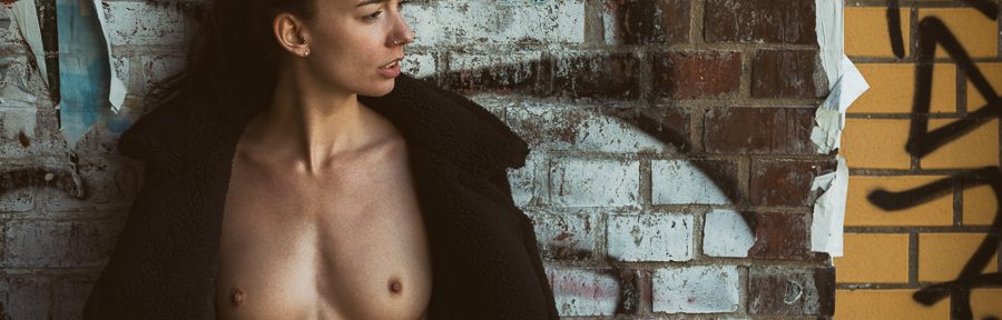 Kurzes Streetshooting mit Leodora vor Graffiti