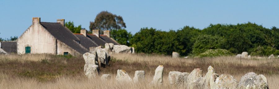 Hinkelsteine von Carnac – Mégalithes de Carnac und Tumulus de Kercado