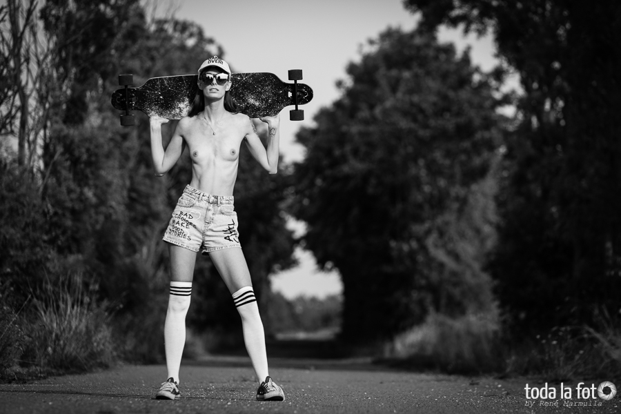 Fotoshooting mit AnikaGlow und ihrem Skateboard