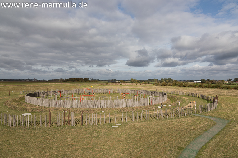 Ringheiligtum Pömmelte im Herbst